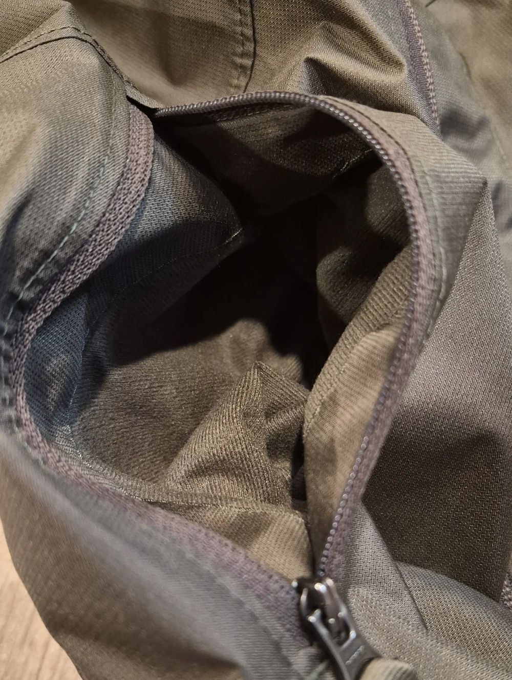 Boy's The North Face Warm Storm Hooded Jacket, Zipper Closure, Large Size 12